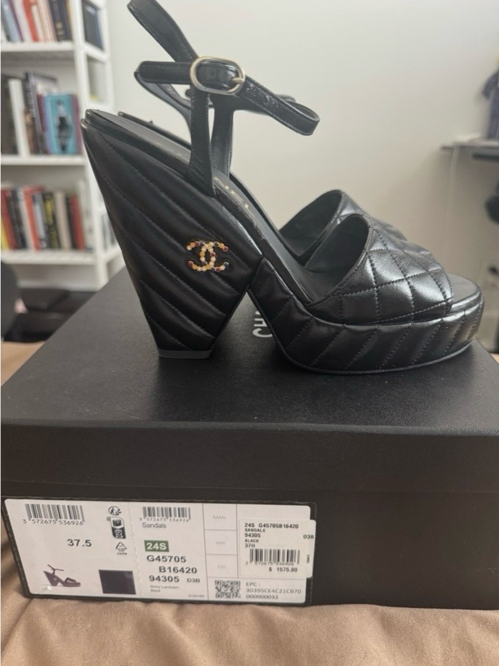 CHANEL Black Quilted Leather Platform Sandals -size 7 - Picture 16 of 17